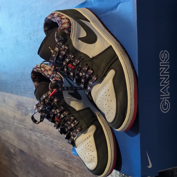 Jordan 1 low Qual 54 (2021) - Picture 1 of 7
